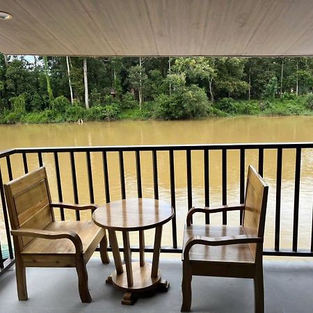 Floor River View Каттьєн Екстер'єр фото