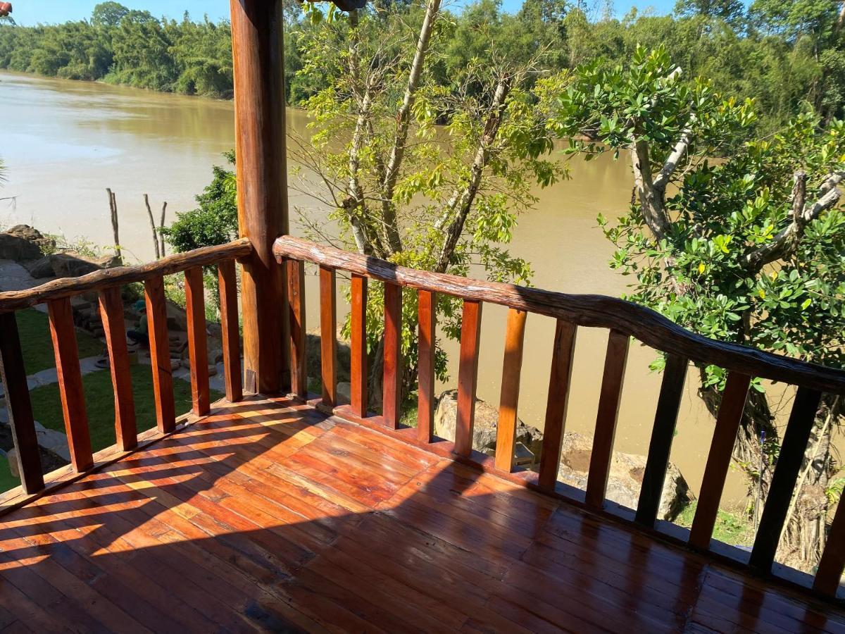 Floor River View Каттьєн Екстер'єр фото
