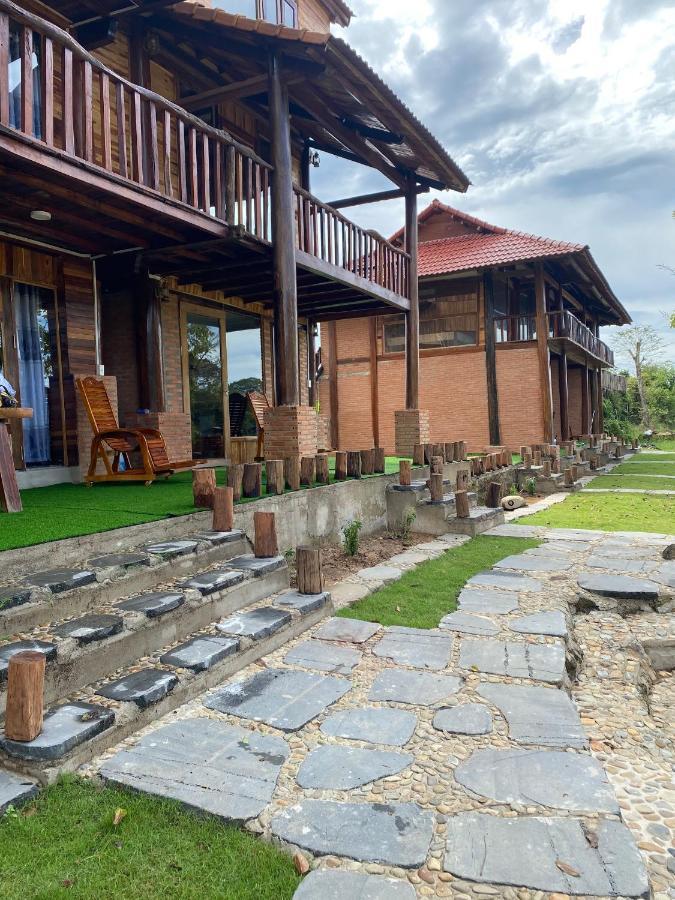 Floor River View Каттьєн Екстер'єр фото