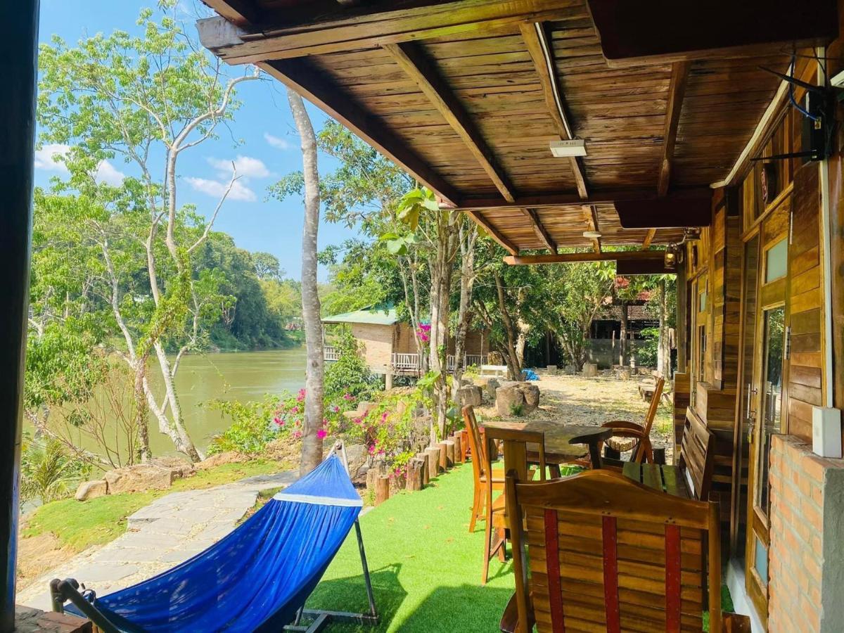 Floor River View Каттьєн Екстер'єр фото